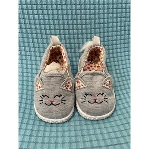 New Size 2 Infant & Toddler Girls Gray Kitty Cat Slip-On Casual Shoes Sneakers